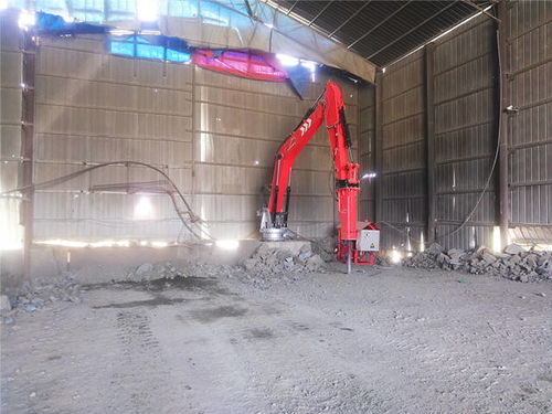 唐山砂石骨料厂再次安装一台固定式破碎机械臂